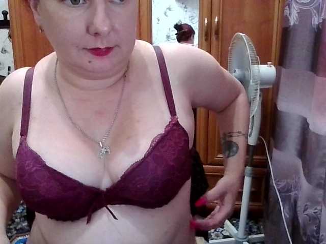 SophieNightAh online show from August 3, 5:31 pm