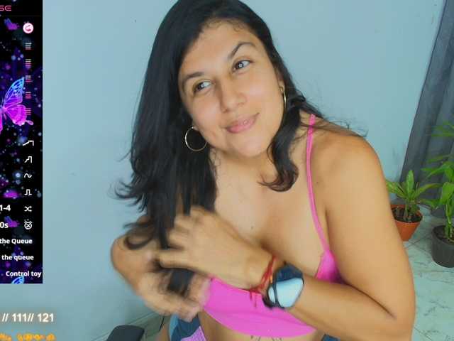 Sophiewalker online show from August 2, 1:01 am