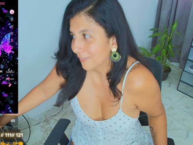 Sophiewalker online show from August 14, 9:18 pm