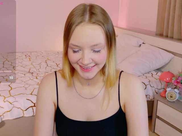 StaceyyJones online show from August 1, 2:34 pm