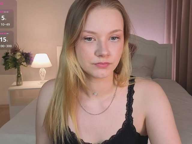 StaceyyJones online show from August 3, 4:58 pm
