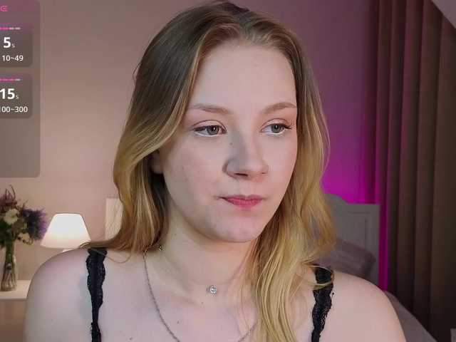 StaceyyJones online show from August 3, 7:32 pm