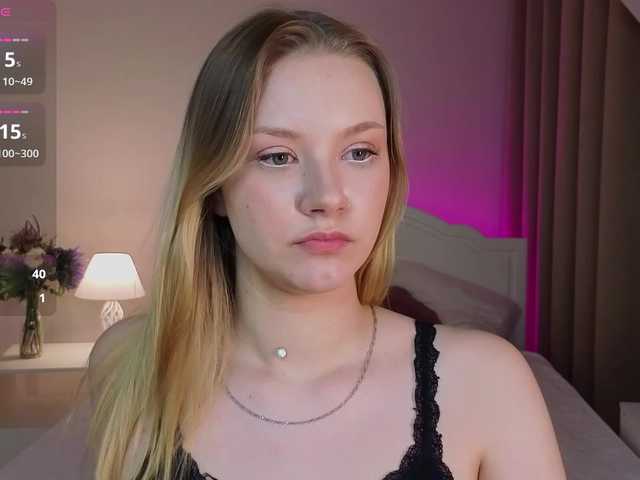 StaceyyJones online show from August 3, 8:38 pm