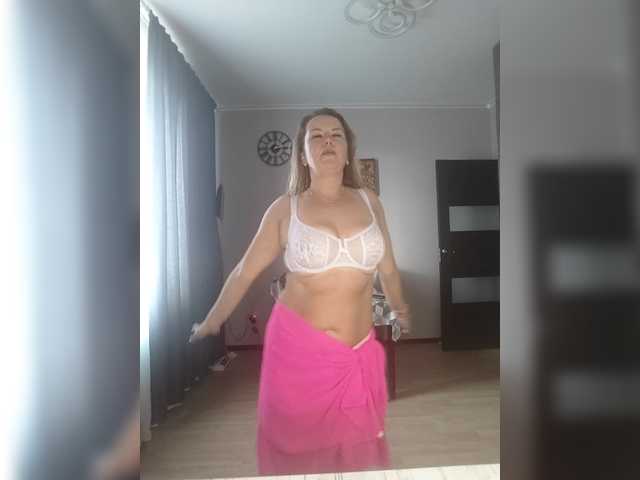 Stacy-meow1 online show from August 7, 4:29 pm