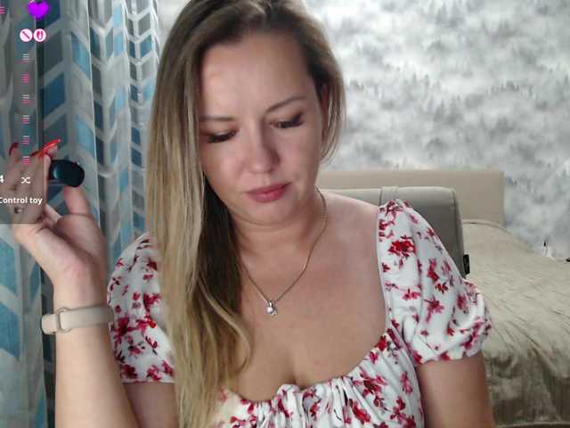 Stacy-meow1 online show from August 7, 7:03 pm