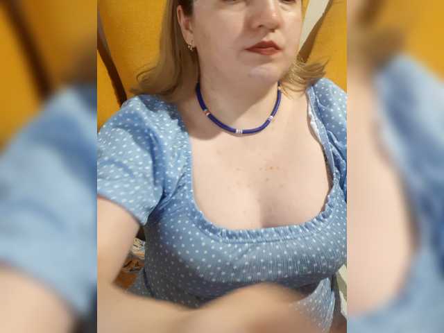 StefanyMellow3 online show from June 27, 10:45 pm