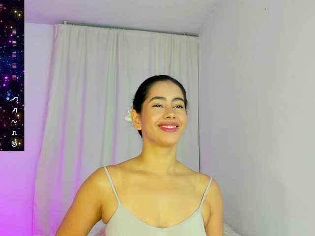 SteffanyRedx online show from August 8, 10:59 am