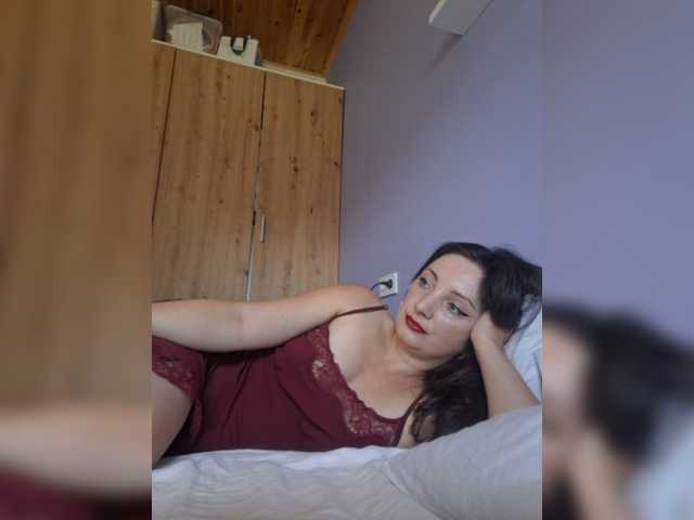 Succubus13 online show from August 13, 11:57 am