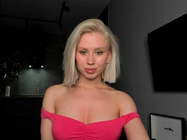 Sunlovv online show from June 16, 1:42 pm