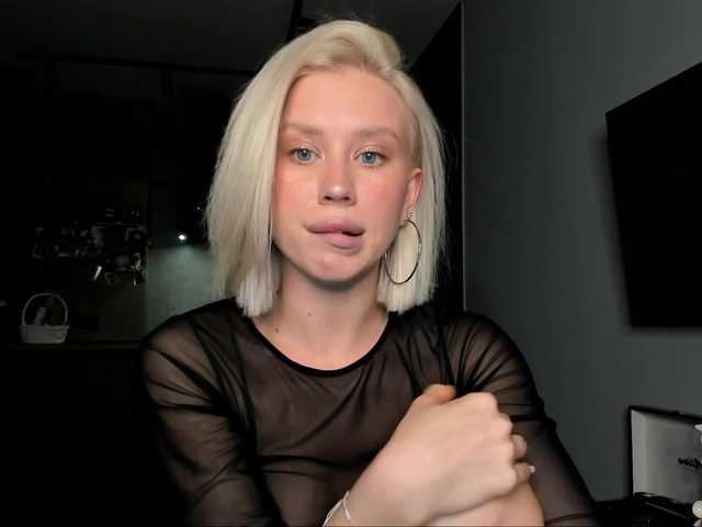 Sunlovv online show from June 26, 5:27 pm