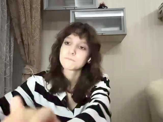SunniCunningan online show from August 11, 5:26 pm