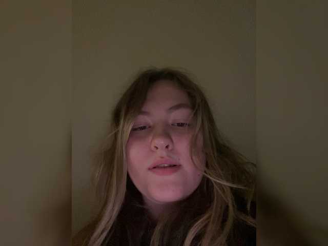 SunshineEmma online show from June 15, 10:30 pm
