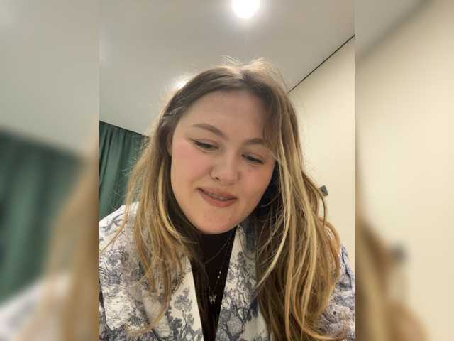 SunshineEmma online show from July 5, 10:24 pm