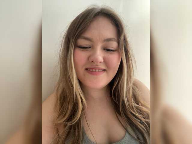 SunshineEmma online show from July 16, 9:21 am