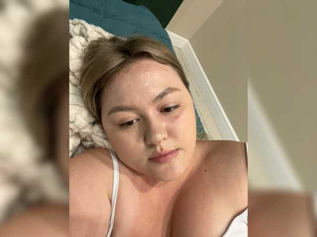SunshineEmma online show from August 11, 12:23 am