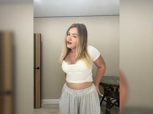 SunshineEmma online show from August 15, 12:36 am