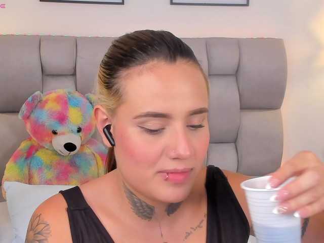 Susan-sweet online show from August 12, 11:18 pm
