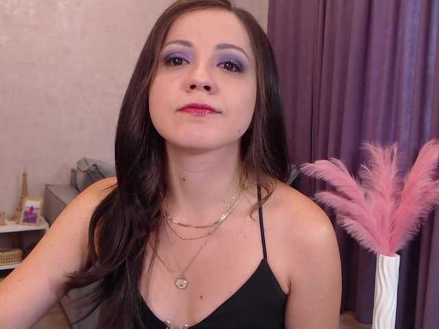 SusanMorandi online show from August 12, 7:33 am