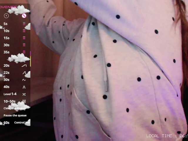 Sweet-emily  online show from August 14, 11:52 pm