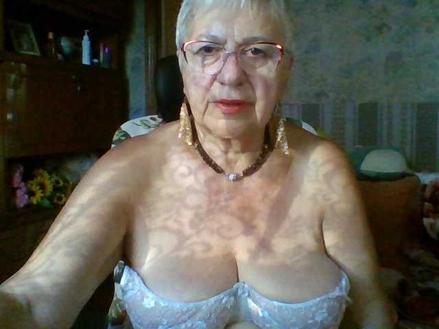 SweetCherry00 online show from August 10, 3:52 am