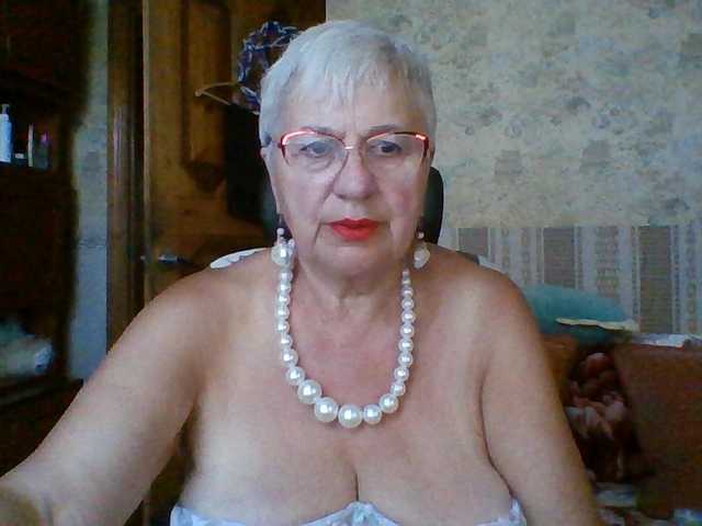SweetCherry00 online show from August 12, 9:44 am