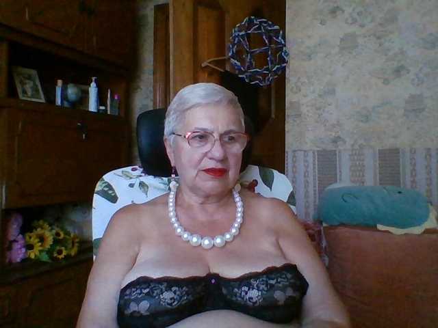 SweetCherry00 online show from August 15, 10:30 am