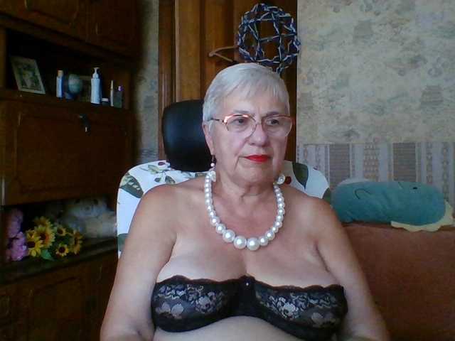 SweetCherry00 online show from August 15, 1:04 pm