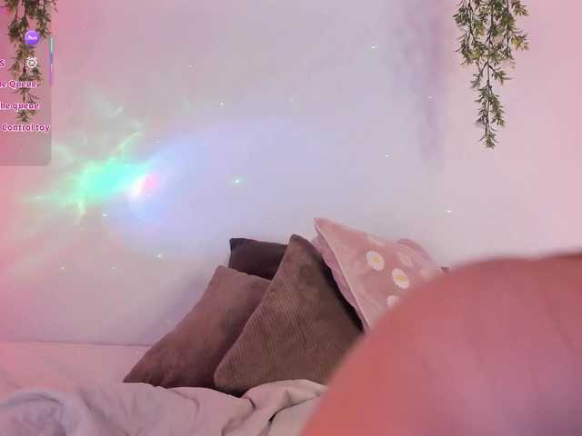 SweetFire-moon1 online show from August 12, 1:46 pm