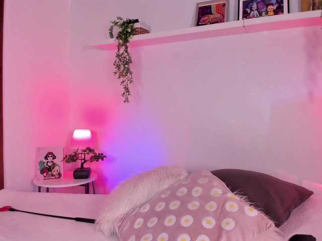 SweetFire-moon1 online show from August 12, 3:58 pm