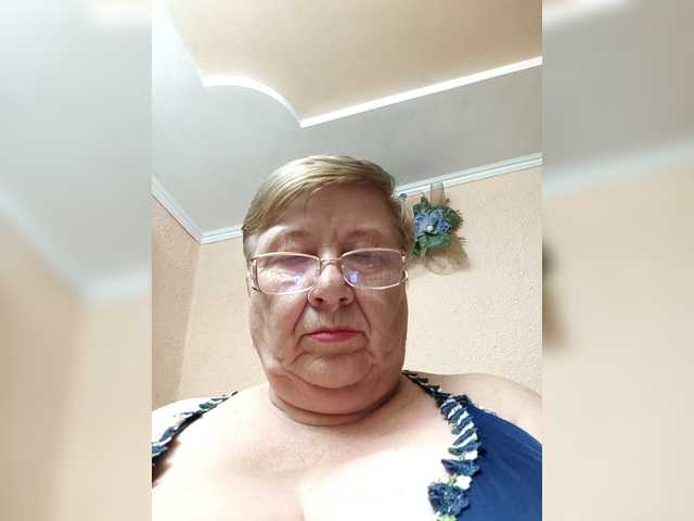 SweetLenaandNatalia online show from August 11, 6:10 pm