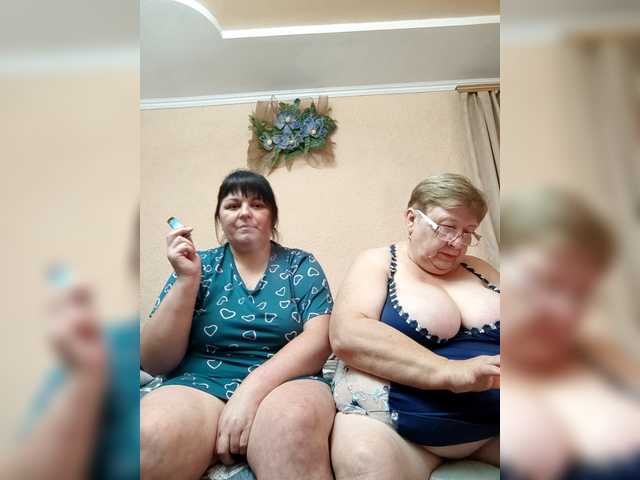 SweetLenaandNatalia online show from August 13, 6:16 am