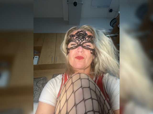 SweetMammy-1 online show from August 12, 2:41 pm