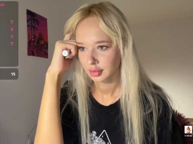 SweetMi333 online show from August 13, 6:00 pm