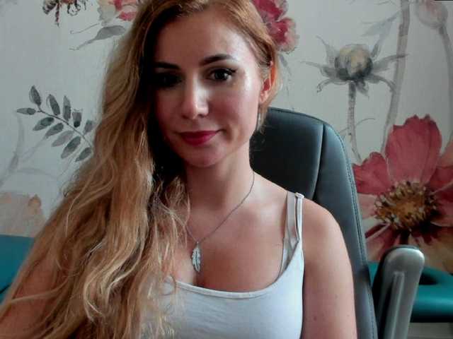 SweetMirande online show from July 17, 8:47 am