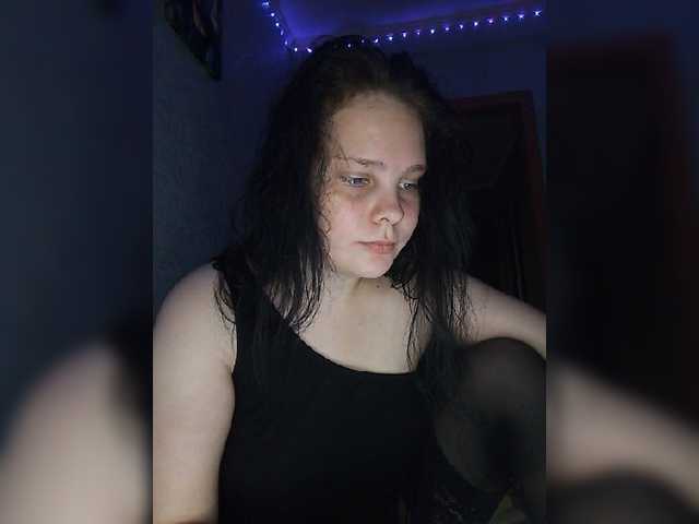 SweetPiggy13 online show from August 11, 4:53 pm