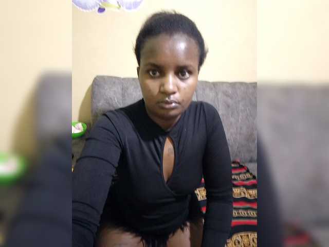 Sweetberry71 online show from August 13, 10:24 pm