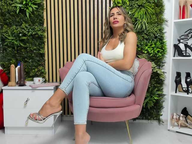 Sweetcherry30 online show from August 3, 6:20 am