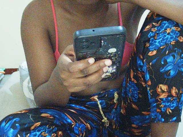 Sweetdiva2 online show from August 14, 7:06 pm