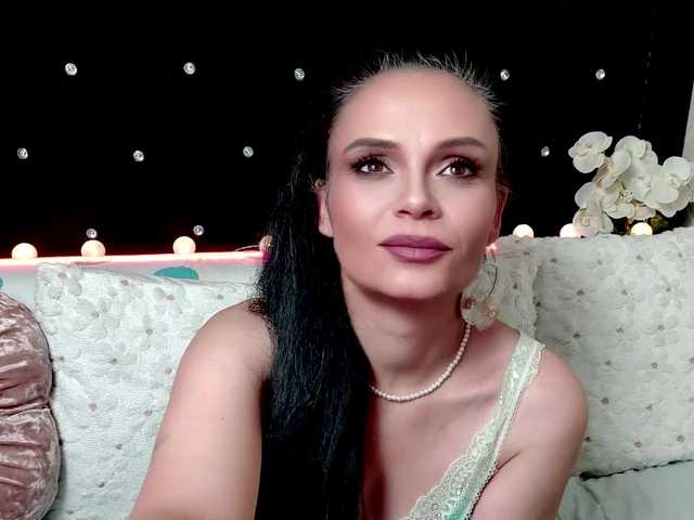 Sweeteest-Julie online show from July 28, 2:06 am