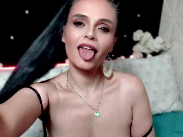 Sweeteest-Julie online show from August 1, 11:33 pm