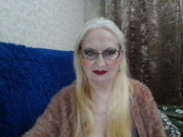 SweetyOLinda online show from May 30, 4:52 pm