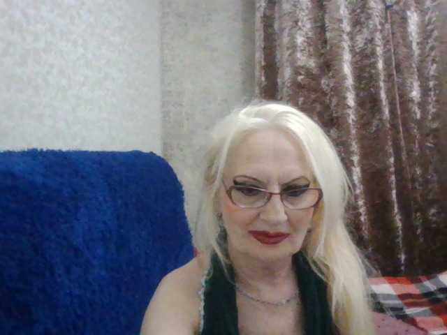 SweetyOLinda online show from August 16, 7:18 pm