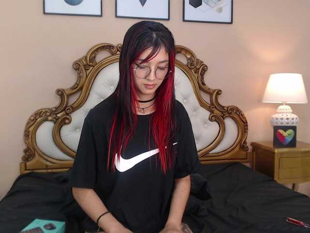 TaniaPierce online show from August 9, 5:47 pm