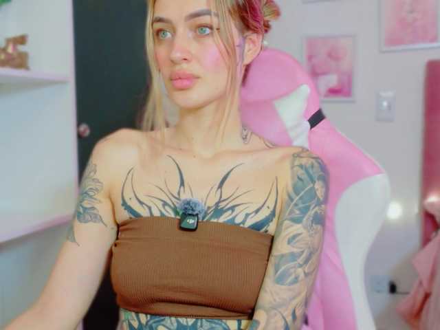 TaylorKnapp online show from July 11, 9:10 pm