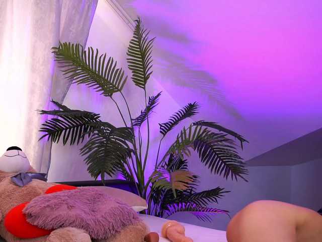 TenderSin online show from August 15, 4:49 am