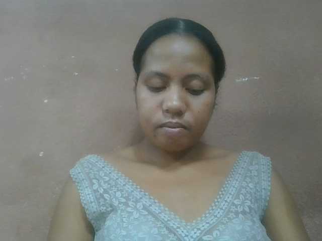 Tharcile online show from August 13, 1:58 pm