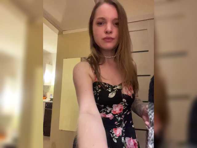 ThatTripPink3 online show from May 21, 9:27 pm