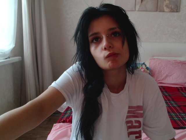 TheSluttyFox online show from July 7, 8:51 am
