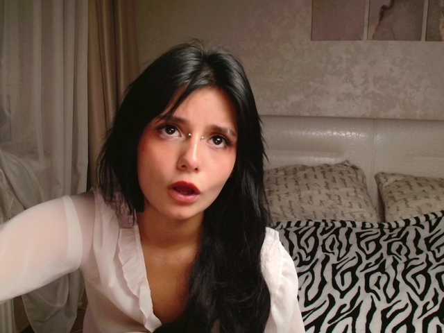 TheSluttyFox online show from July 13, 1:40 pm