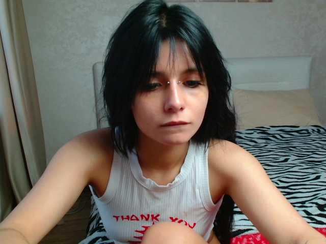 TheSluttyFox online show from July 13, 4:57 pm